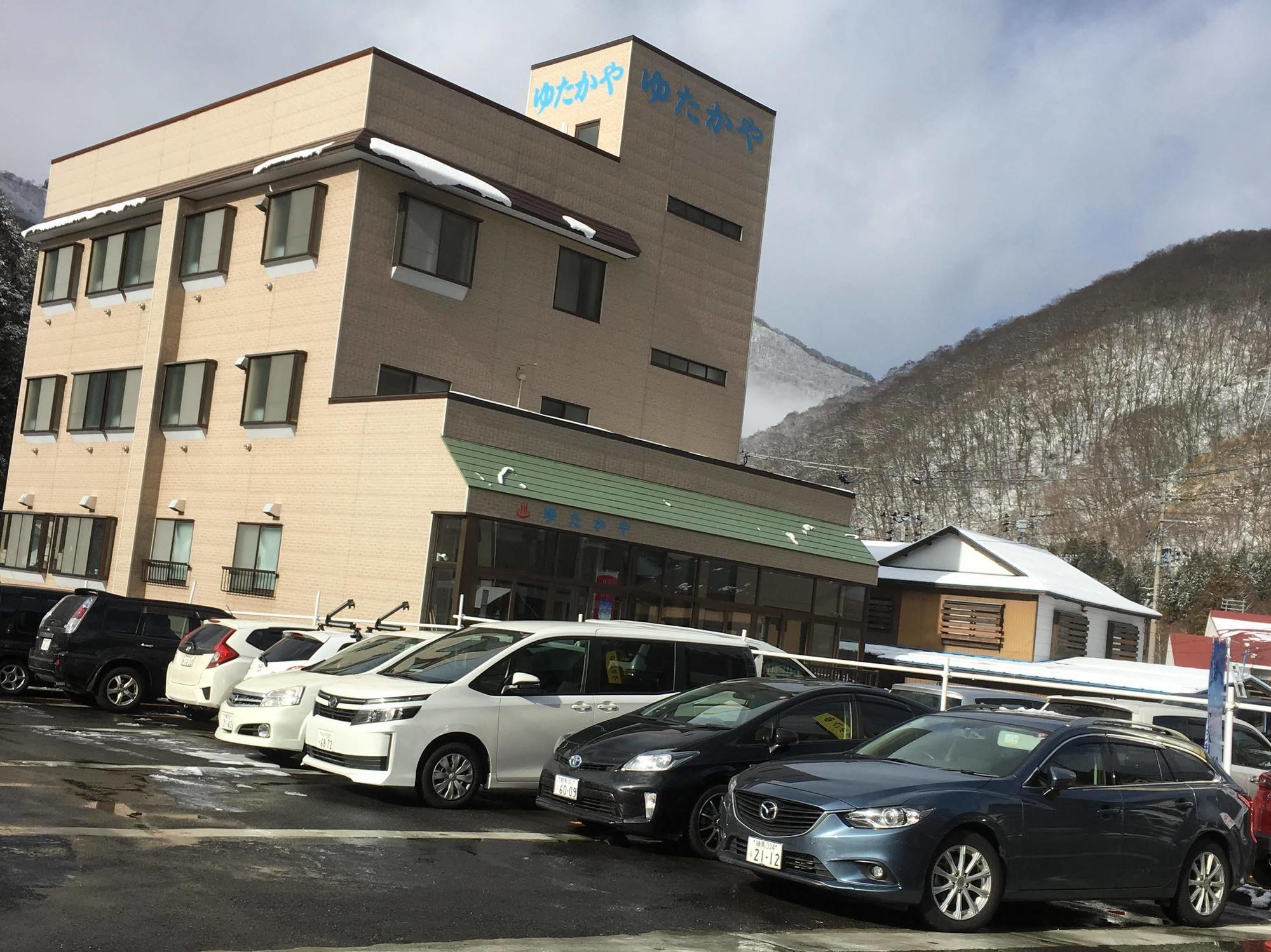 Onsen Minshuku Yutakaya Hotel Yuzawa  Exterior foto